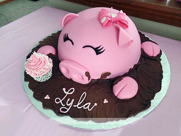 Bánh kem sinh nhật tuổi hợi - bánh sinh nhật hình lợn con xinh xắn