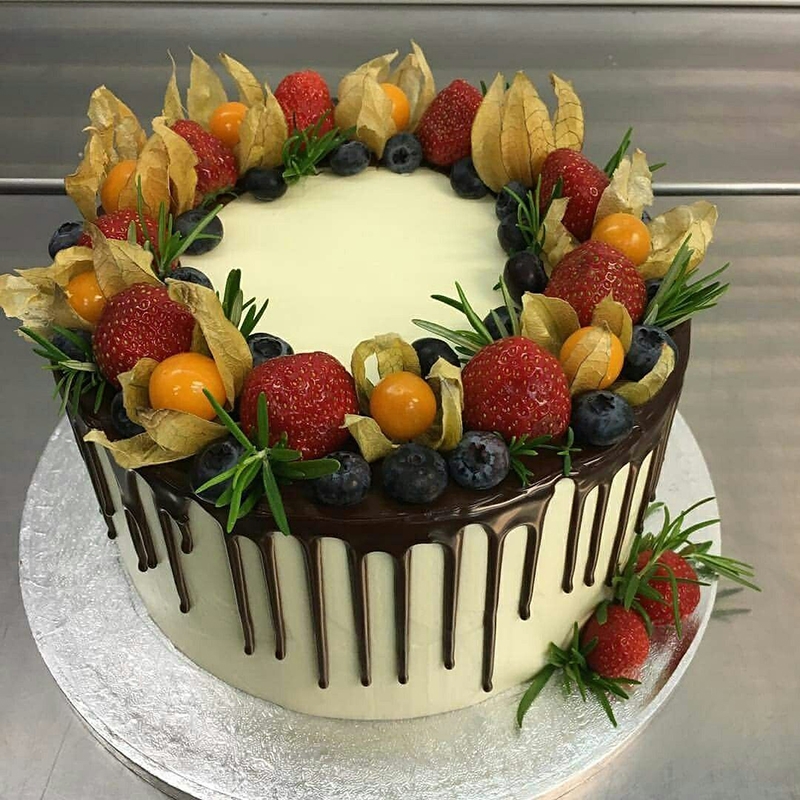 Chia sẻ những mẫu bánh sinh nhật trái cây thơm ngon dành cho bạn
